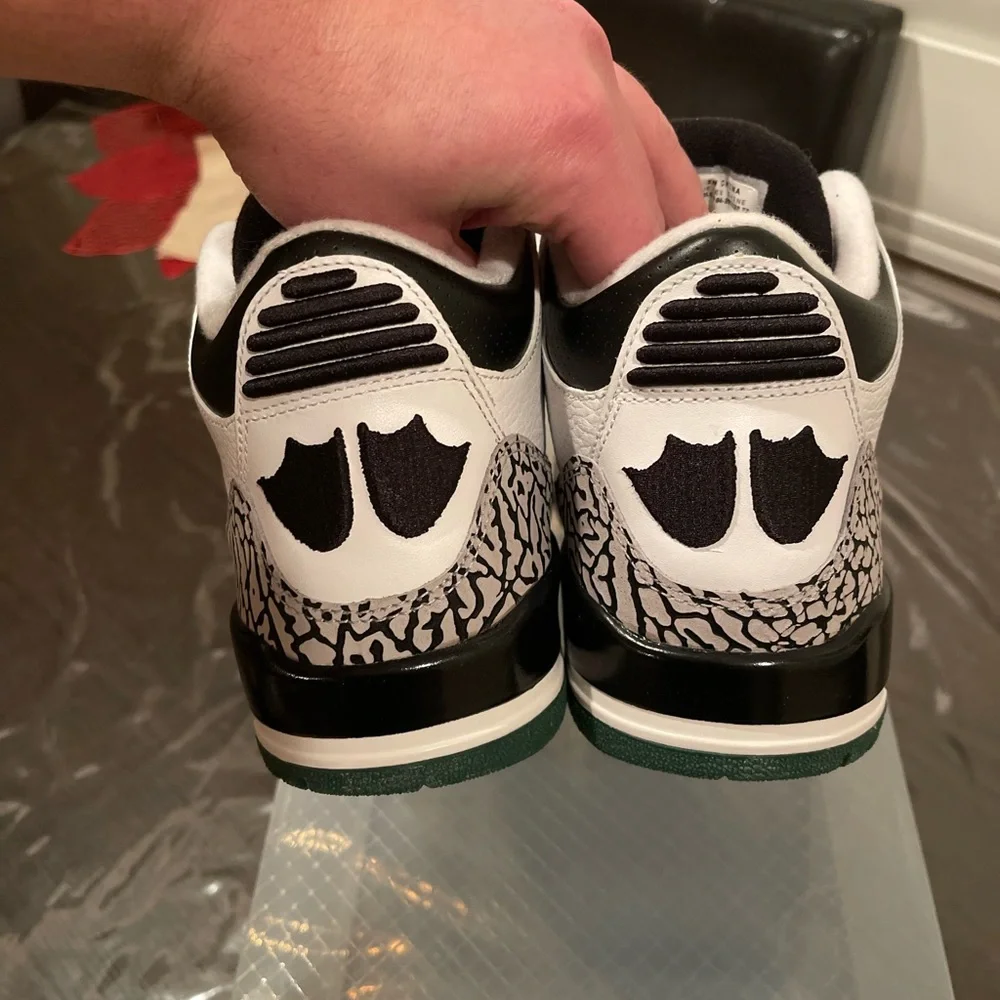Authentic Jordan 3 retro Oregon ducks pit crew white - Picture 4 of 5